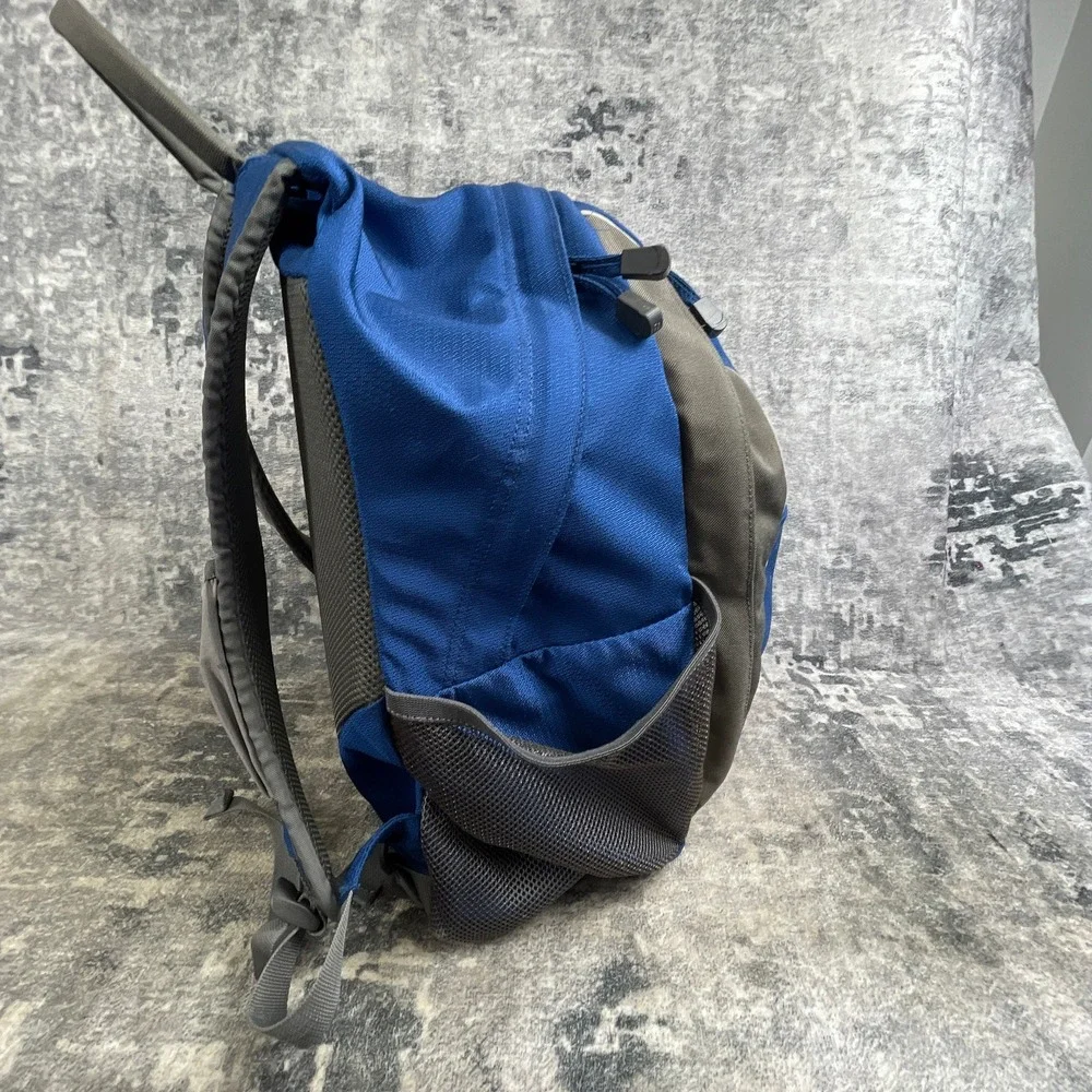 Osprey Daypack Blue Gray Everyday Recycled Backpack AirSpeed  Daypack Hiking Bag